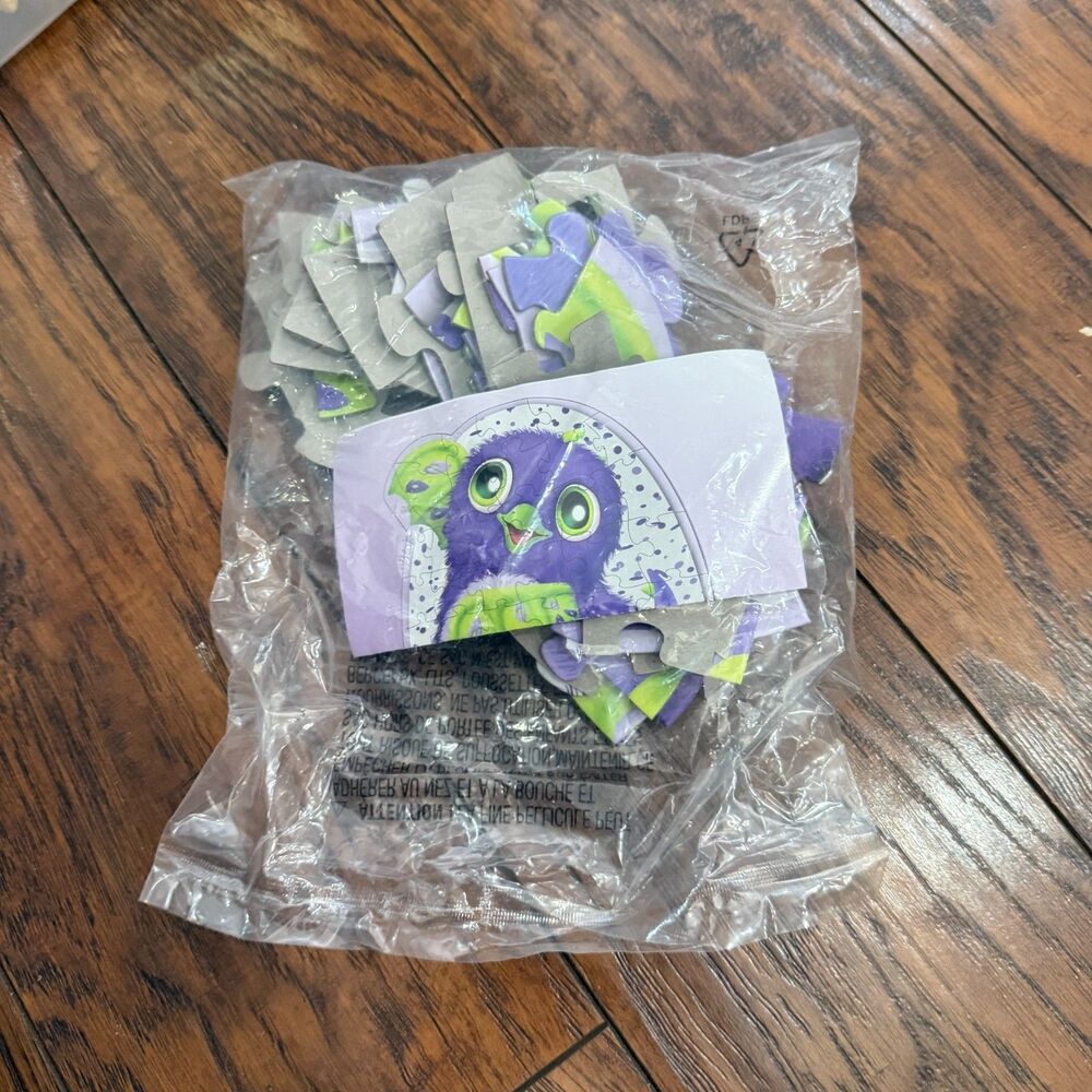 Hatchanimals, Purple and Green Draggle Puzzle, Sealed, Egg Gift Toy 2017 Version
